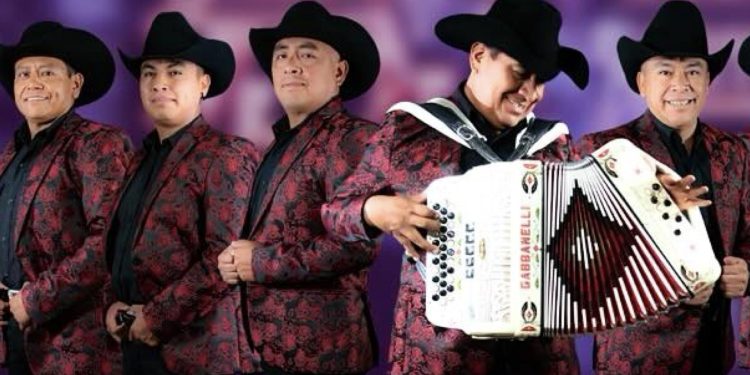 Integrantes de La Garra Norteña sufren grave accidente en televisora Anesma TV; tres están delicados