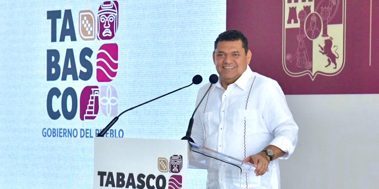 Tabasco contará con abasto total de medicamentos en dos meses: Javier May