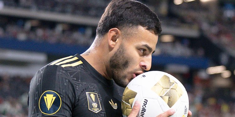 Selección Mexicana sufrirá importante baja para Cuartos de Final en Copa Oro 2025