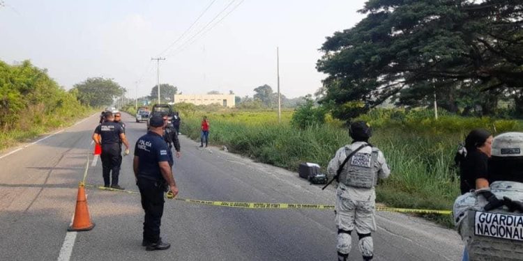 Hallan cuerpo embolsado cerca de la Sala de Juicios Orales en Comalcalco