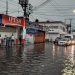 Fuerte lluvia deja accidentes y caída de ramas en Villahermosa-Cárdenas