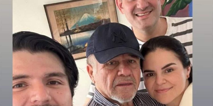 A días de obtener su libertad, Cuco Rovirosa se reúne con sus hijos; circula fotografía en redes
