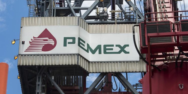 Pemex arrastra deuda millonaria con proveedores