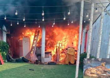 Muere perrito calcinado tras incendio en bodega de «Aguasol», Cárdenas