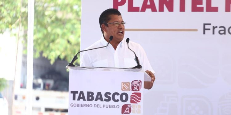 FGR investiga a 16 policías municipales de Nacajuca por portación ilegal de armas: alcalde