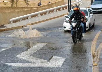 Critica Manuel Andrade la calidad de obras en el Malecón Carlos A. Madrazo