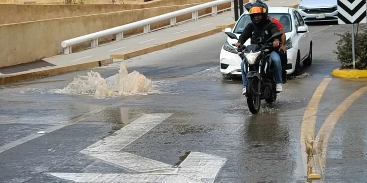 Critica Manuel Andrade la calidad de obras en el Malecón Carlos A. Madrazo