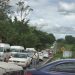 Habitantes de Arena Hidalgo bloquean la carretera Tenosique-Zapata por apagón prolongado