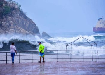 Avanza formación de posible ciclón «Flossie» en el Pacífico; autoridades vigilan su evolución