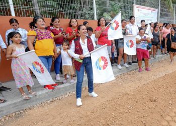 Inicia Ana Paty Peralta obra transformadora en la S.M. 105