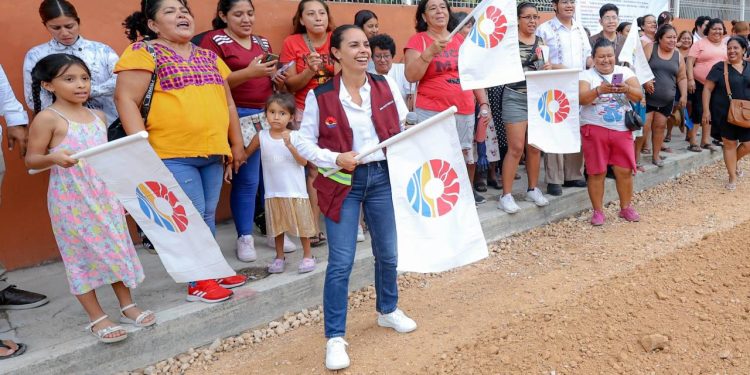 Inicia Ana Paty Peralta obra transformadora en la S.M. 105