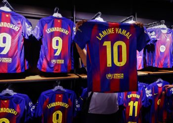 Lamine Yamal hereda el número “10” del Barcelona, tras figuras como Messi y Ronaldinho