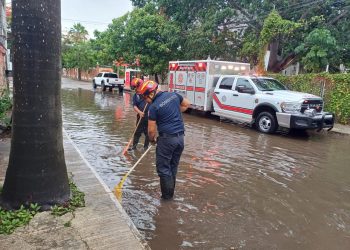 Gobierno de Estefanía Mercado despliega operativo “Tormenta” ante intensas lluvias en Playa del Carmen