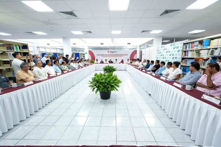 Mara Lezama firma convenio con hoteleros para habilitar 42 escuelas como refugios temporales y proteger a turistas y trabajadores ante ciclones