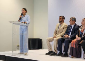 Respalda Ana Paty Peralta compromiso de construir entornos de paz atendiendo al salud mental en el estado