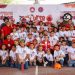 Comparte Ana Paty Peralta con niñas y niños en curso de verano de bomberos