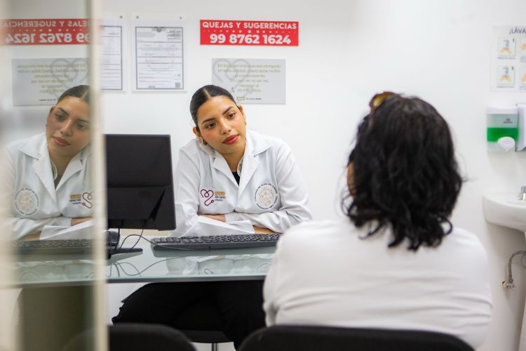 Inaugura Estefanía Mercado la Segunda Unidad Médica “Salud Sin Tanto Choro” en Playa del Carmen; está ubicada en la colonia Zacil-Ha