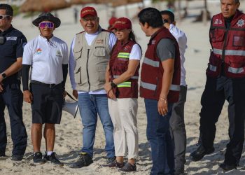 Cumplen guardavidas de protección civil de Cancún con evaluación