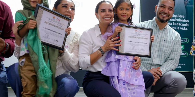 DIF Benito Juárez celebra clausura del ciclo escolar 2024–2025 en CAI y CADI encabezada por Ana Patricia Peralta