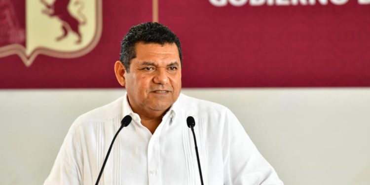 Javier May se mantiene en el lugar 30 del ranking de aprobación ciudadana de gobernadores