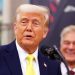 Trump pierde respaldo en política migratoria; desaprobación alcanza el 55 %