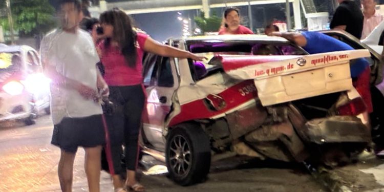 Rescatan a gemelos de 10 meses escondidos en una maleta; mujer intentó llevárselos tras accidente
