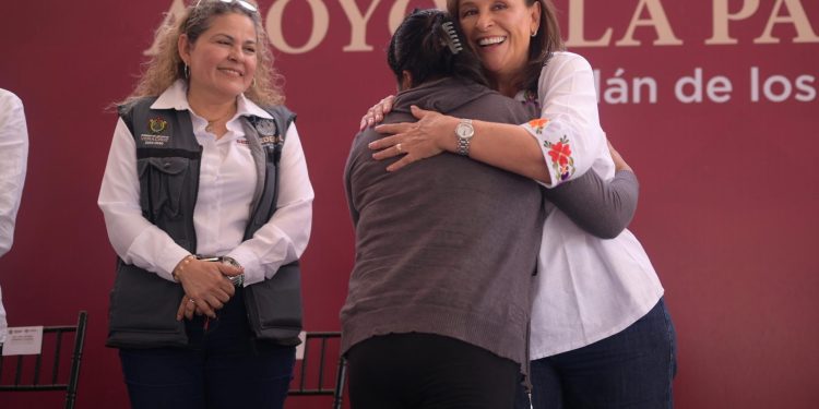 Entrega Gobernadora Apoyo a la Palabra para mil proyectos en Altas Montañas