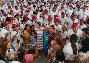 Sheinbaum asegura que ningún adulto mayor quedará sin atención del programa “Salud, Casa por Casa”