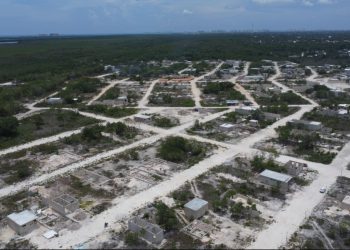 Construyen viviendas sin permisos ambientales ni servicios básicos en Isla Mujeres