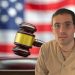 EU desiste de cargos contra Ovidio Guzmán en Nueva York; caso continuará en Illinois
