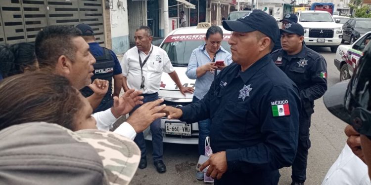 Taxistas de Macuspana protestan por invasión de rutas; exigen intervención de Semovi