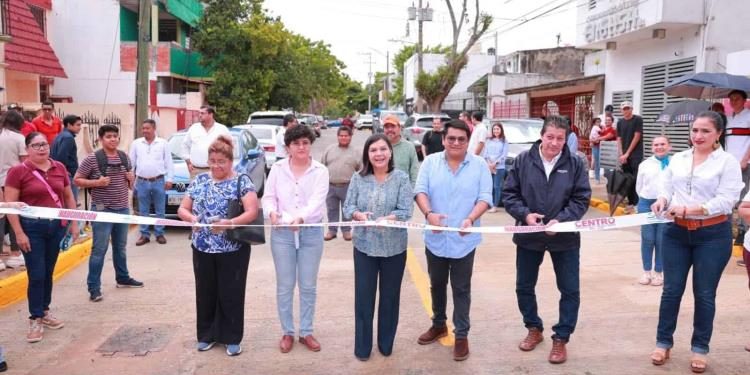 Inauguran obras de drenaje y pavimentación en colonia Adolfo López Mateos