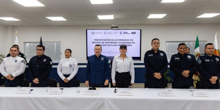 Gobierno de Estefanía Mercado presenta y ratifica alto mando policial con enfoque en profesionalización y cercanía ciudadana