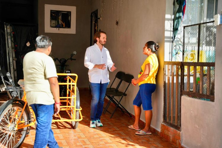 La austeridad no aplica para el PVEM en Playa del Carmen, Fernando Muñoz encabeza campaña con recurso de la secretaría de bienestar, presume relojes y artículos de alta gama