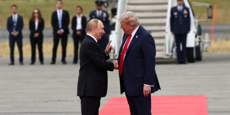 Trump y Putin se reúnen en Alaska para dialogar sobre Ucrania
