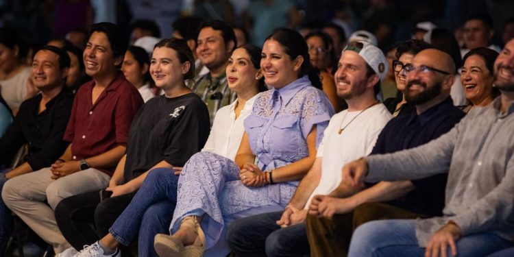 Estamos gobernando y formando a los cuadros del futuro: Estefanía Mercado