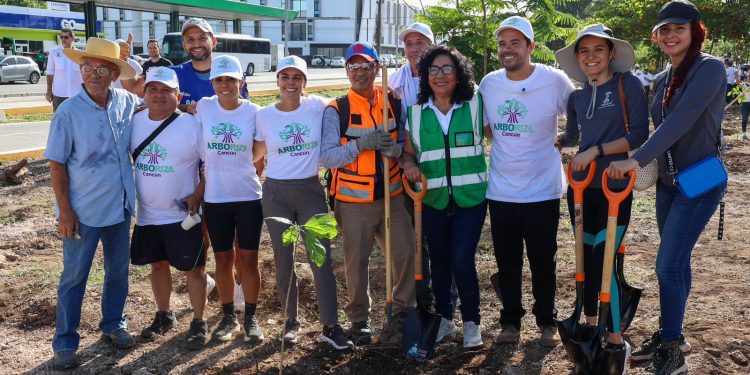 Crea Ana Paty peralta un Cancún más verde con programa de arborización urbana