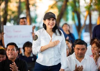 Gobierno de Estefanía Mercado recibe premio por el cambio de nombre de Playa del Carmen y la Marca Ciudad