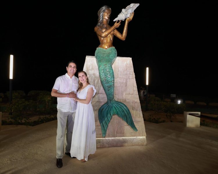 Atenea Gómez apapacha a Aguakan en Isla Mujeres, a pesar de la lucha ciudadana y legal contra la empresa