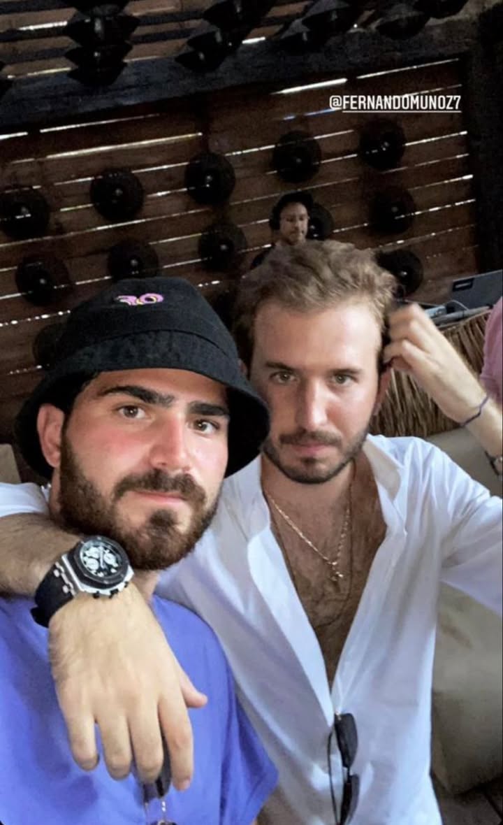 La austeridad no aplica para el PVEM en Playa del Carmen, Fernando Muñoz encabeza campaña con recurso de la secretaría de bienestar, presume relojes y artículos de alta gama