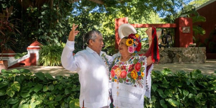 DIF Yucatán invita a la Expo Personas Adultas Mayores 2025: El Renacimiento de Nuestra Cultura