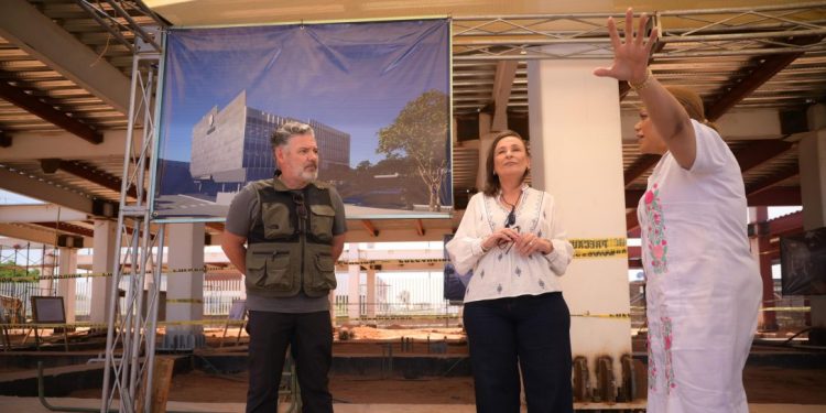 Gobernadora y Poder Judicial recorren avances de la Ciudad Judicial de Coatzacoalcos