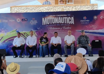 Inaugura Javier May la Gran Carrera de Motonáutica “50 Leguas del Grijalva”