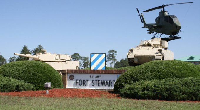 Tiroteo en base militar de Georgia deja cinco soldados heridos; un detenido