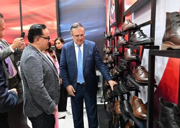 México aplicará arancel del 25% a calzado importado de Asia para proteger la industria nacional