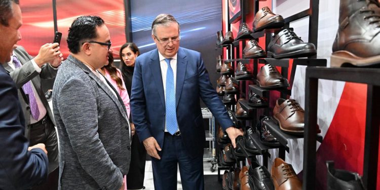 México aplicará arancel del 25% a calzado importado de Asia para proteger la industria nacional