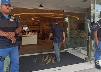 Tras explosión en Altabrisa, reabre Palacio de Hierro en Villahermosa