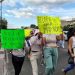 Trabajadoras sexuales protestan por pérdidas económicas causadas por nueva ciclovía