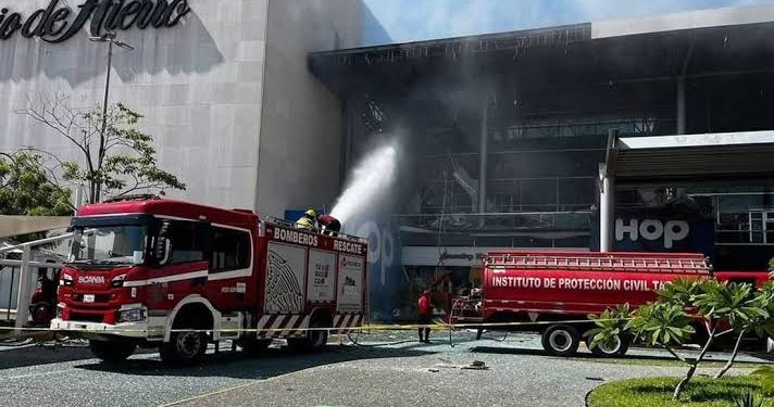 Tabasco: Fiscalía abre investigación por explosión en Plaza Altabrisa