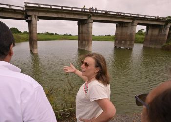 Riesgo atendido, gobernadora Rocío Nahle reconstruirá el puente El Mostal